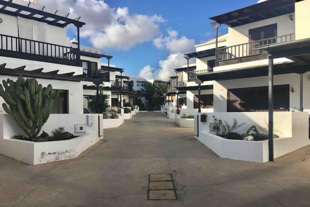 Duplex 3 Dormitorios Con Parking Privado Costa Teguise Exteriör bild