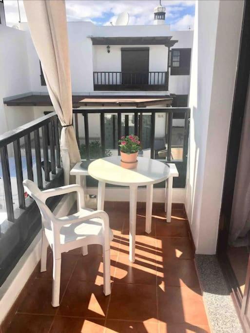 Duplex 3 Dormitorios Con Parking Privado Costa Teguise Exteriör bild